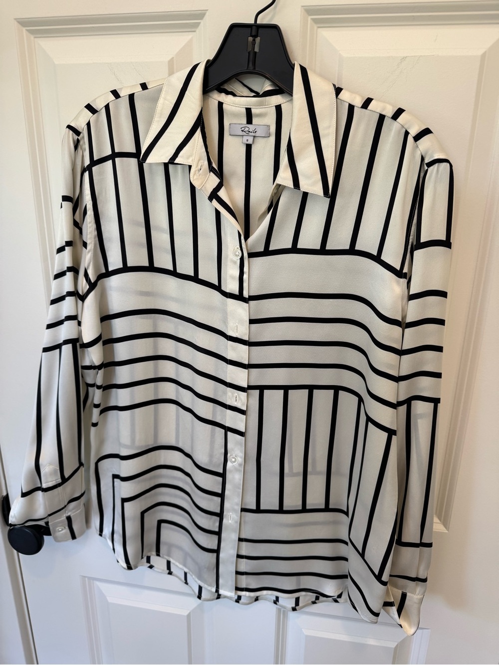 Rails Ivory and Black Silk Geometric Stripe Button-Down Shirt sz:small